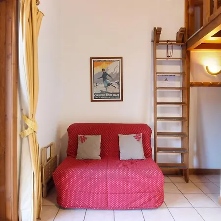 Apartment Le Gouter - Ski-in Ski-out - Indoor Pool Les Houches